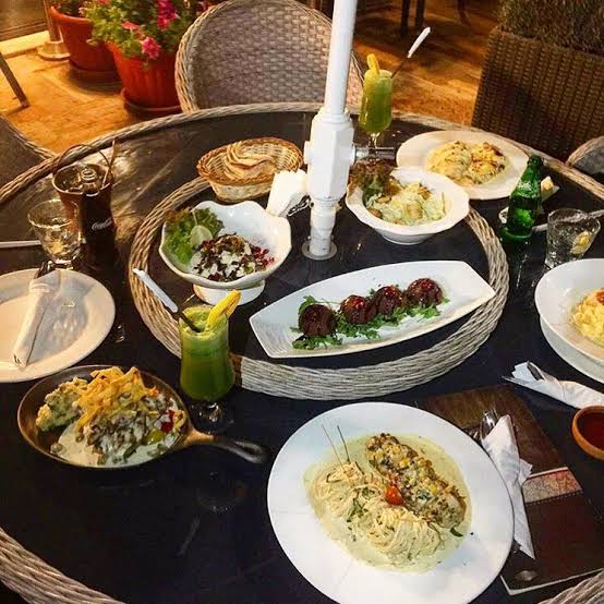 اطباق مطعم مايريك الأرمني في الرياض
