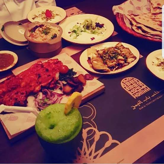 مطعم باب اليمن في الرياض (الاسعار +المنيو +الموقع)