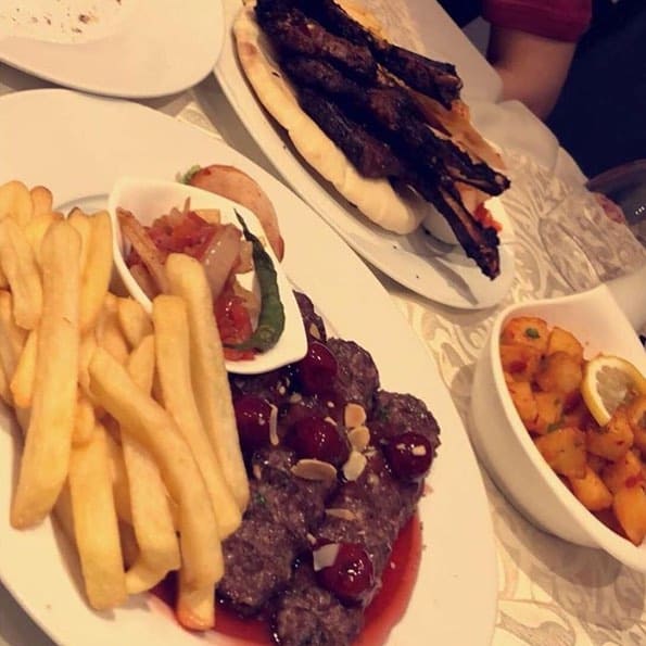مطعم قصر الزاد مكة (الأسعار + المنيو + الموقع)