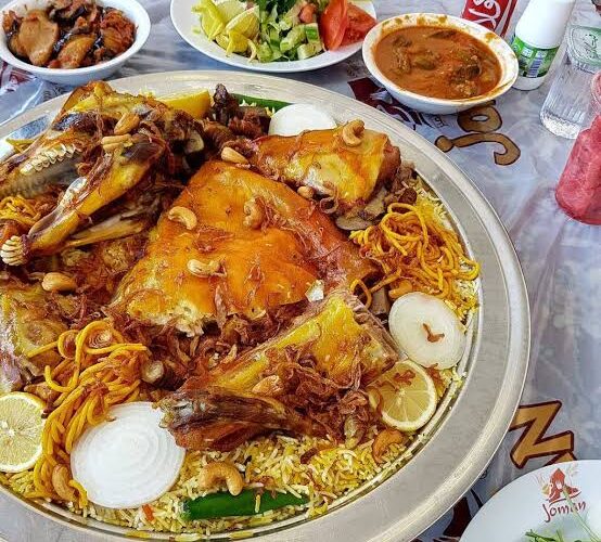 مطعم السروات في الخرج (الاسعار+ المنيو+ الموقع) كافيهات و مطاعم السعودية