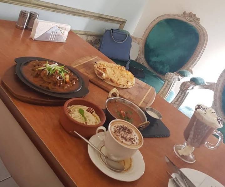مطعم رويال نيم الاحساء