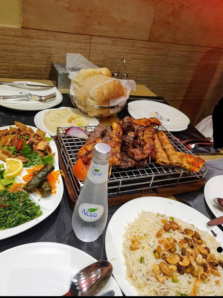 مطعم نارنج من افضل مطاعم طريق الملك عبد العزيز ابها