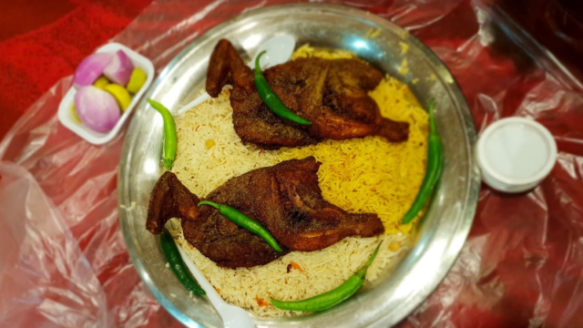 مطعم البخاري الممتاز مكة ( الاسعار + المنيو + الموقع )