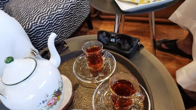 مقهى شاي اليوم  (الاسعار +المنيو +الموقع)