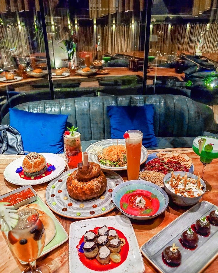 ضمن افضل 10 مطاعم جلسات خارجية الرياض عوائل