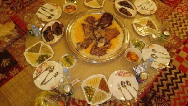 افضل مطاعم حنيذ في خميس مشيط (الأسعار + الموقع + المنيو )