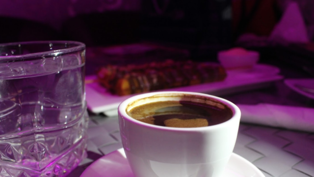 مقهي سيلفر كوفي في جدة ( الاسعار+ المنيو+ الموقع)