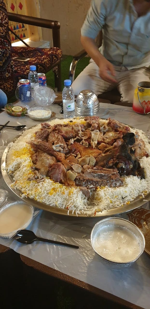 مطعم منتزة النخيل خميس مشيط