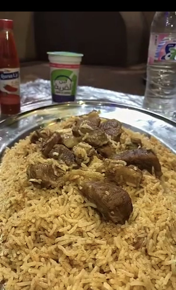 مطعم كبسة أبوزيد الطائف