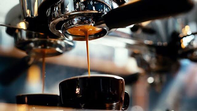 قهوة مقطرة في الرياض افضل 10 كافيهات