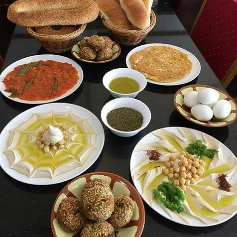 مطعم حمص مميز 