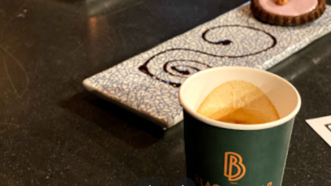 مقهى سكر أسود الباحة (الاسعار +المنيو +الموقع)