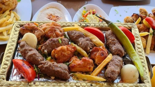 مطعم الحسنين في القطيف ( الاسعار + المنيو + الموقع )