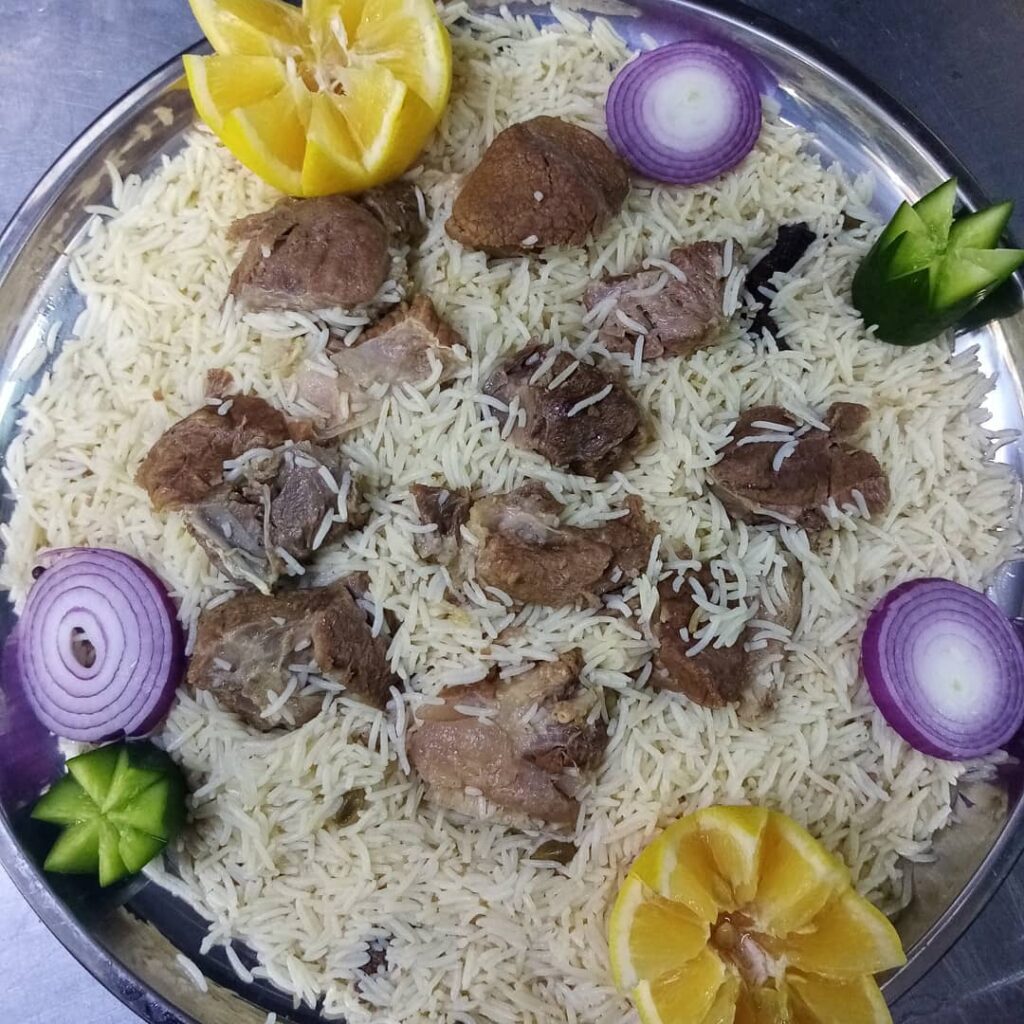 مطعم حاشي القريه نجران الجديد