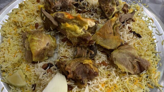 مطعم ملك المندي و المضغوط الاحساء ( الاسعار + المنيو + الموقع )