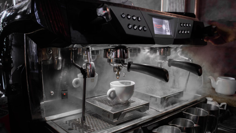 10 نصائح قبل شراء ماكينة قهوة – لا تشتريها قبل ان تعرف لماذا تحتاجها